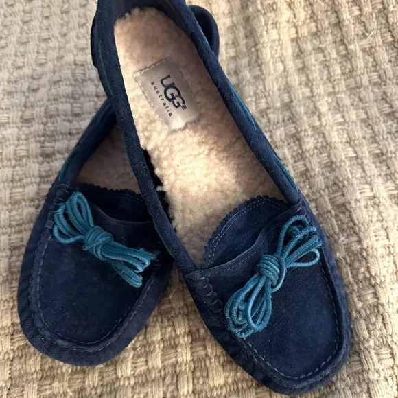 UGG Moccasins Women’s (Authentic) - Picture 1 of 11